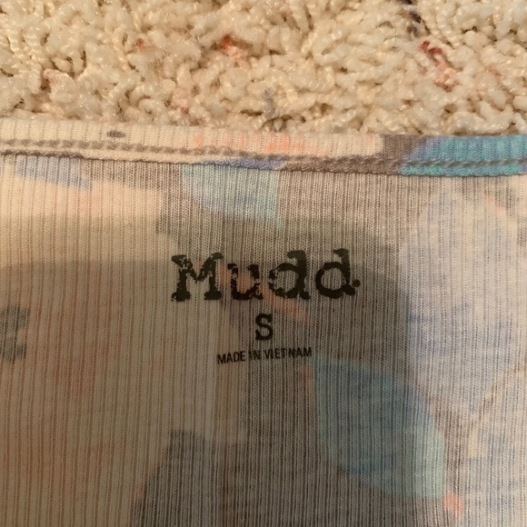 Junior's Mudd 3/4 Sleeve Top - Picture 2 of 3
